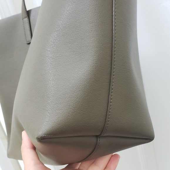 ***SOLD***Saint Laurent Large Leather Shopper Tote in Khaki - Picture 7 of 16